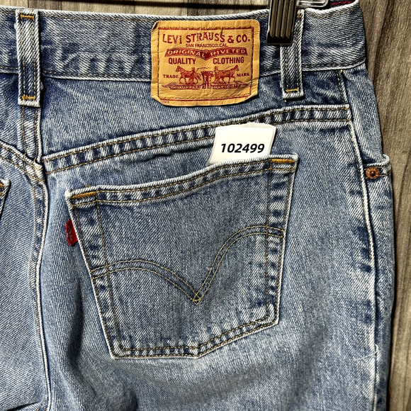 Levis Jeans Women’s 12M Blue 550 Relaxed, Tapered Denim - Picture 12 of 12